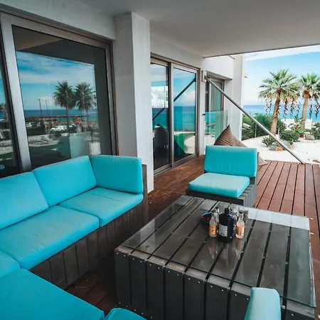 Beachfront Thalassa Apartment Protaras